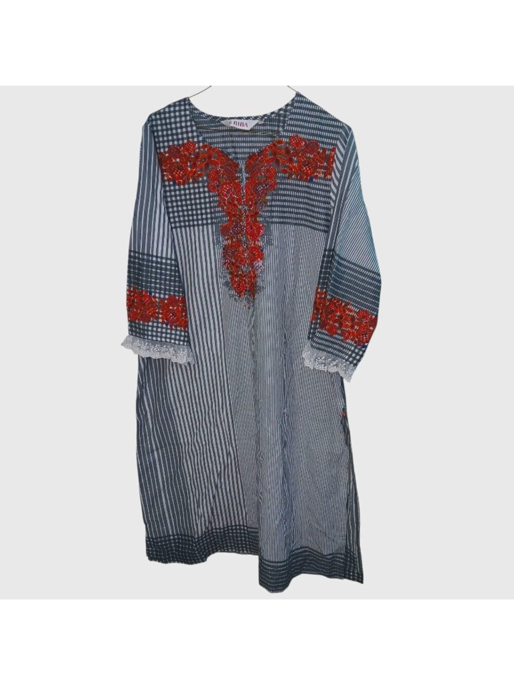 BIBA Indian Kurta Tunic Dress Sz 42 L White Red Floral Embroidered Boho Modest